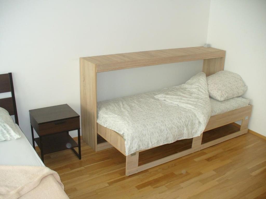 Garden Apartment With Garage In Central פראג מראה חיצוני תמונה